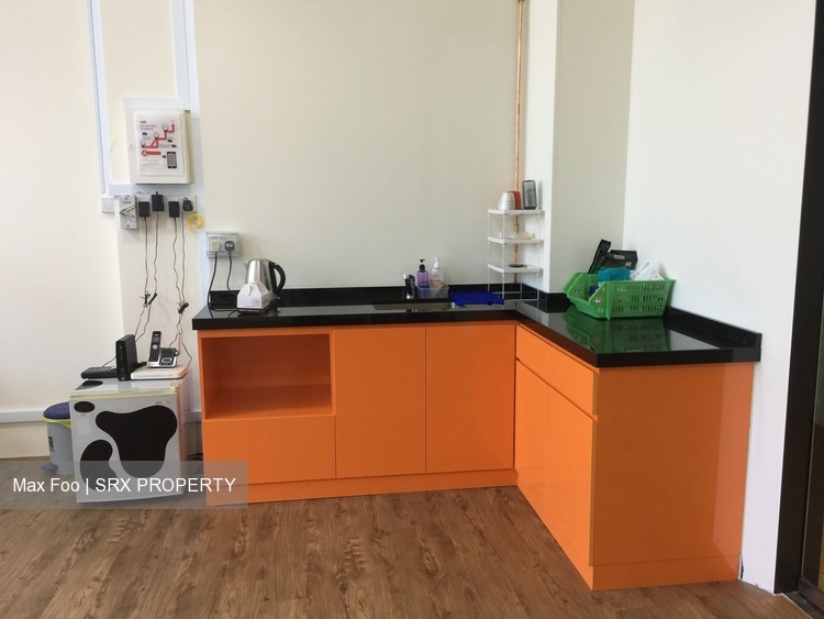Sbf Center (D1), Office #204159851